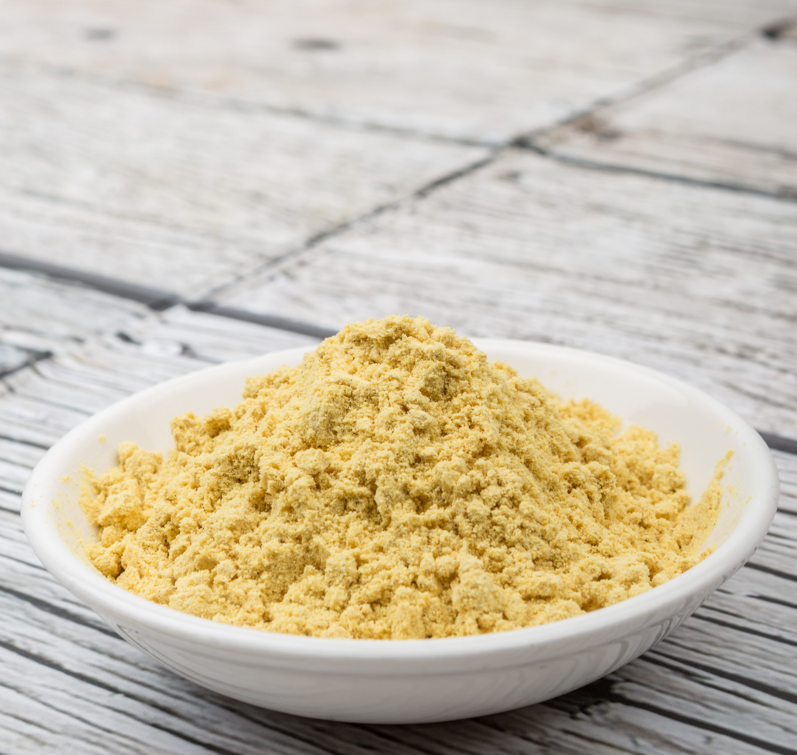 Farine de moutarde jaune ou noire, dès 100 gr