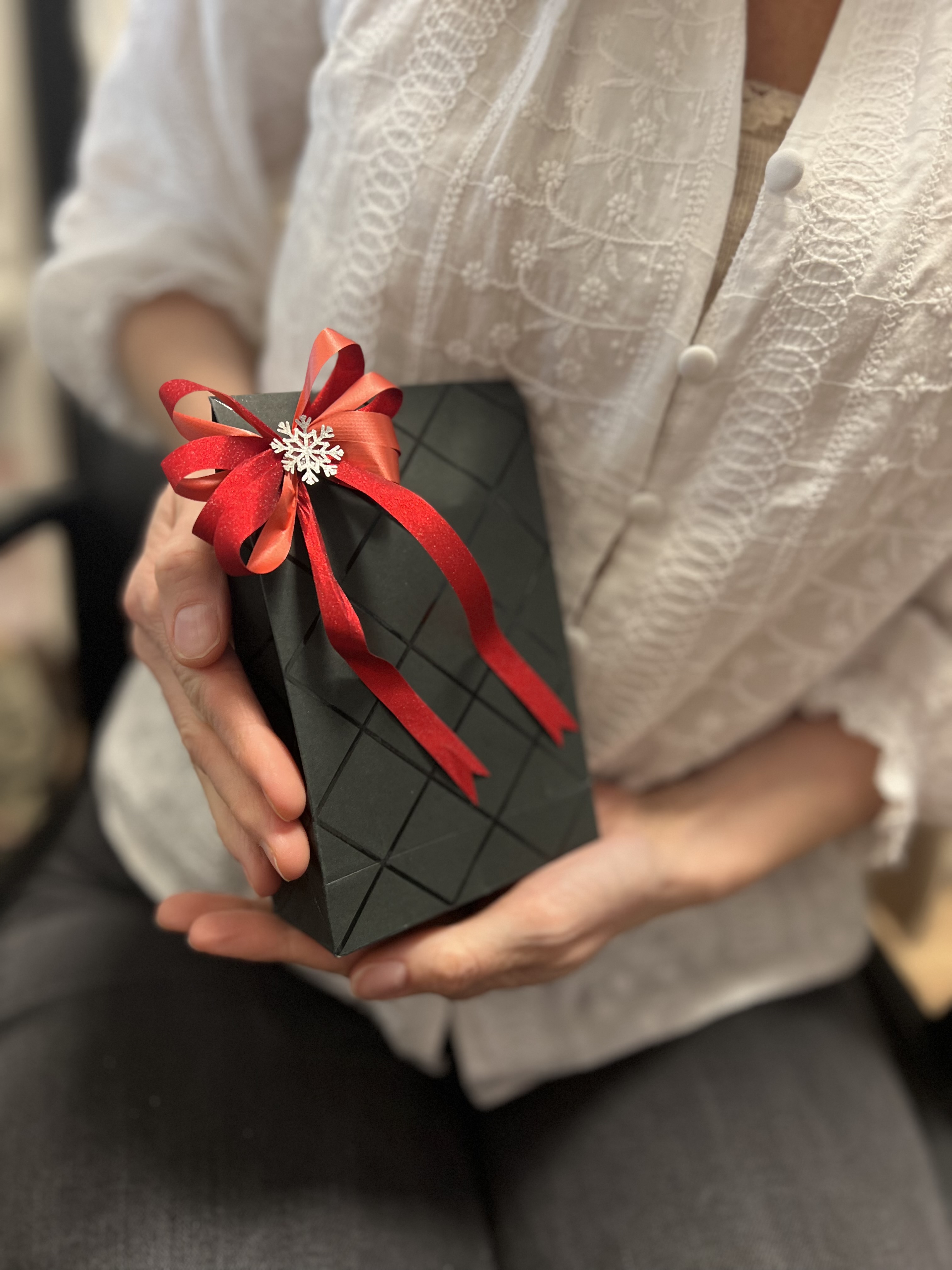 Sachet cadeau 2 produits Garrone : Crème pour les Mains et Stick pour les lèvres – Image 2