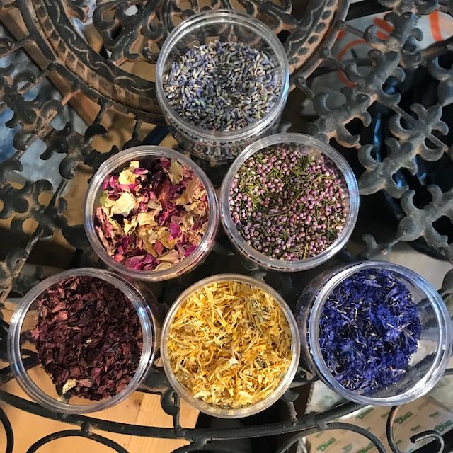 Fleurs séchées décoratives pour savons ou bougies