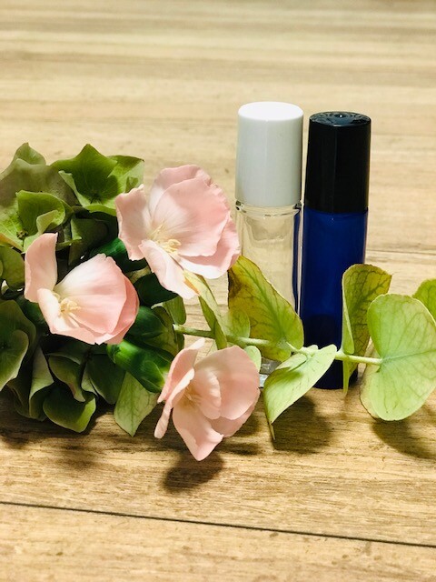 Roll-on, flacon en verre transparent blanc ou bleu 10ml